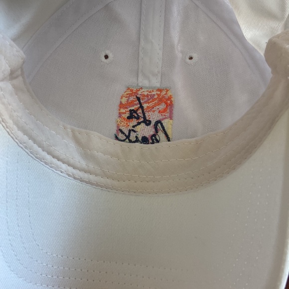 La Croix hat - Picture 4 of 6